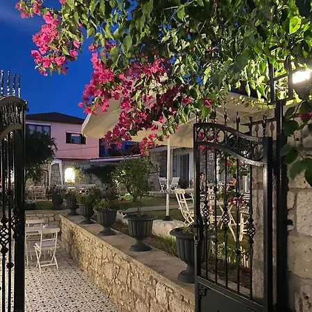 Alacati Selin Çeşme